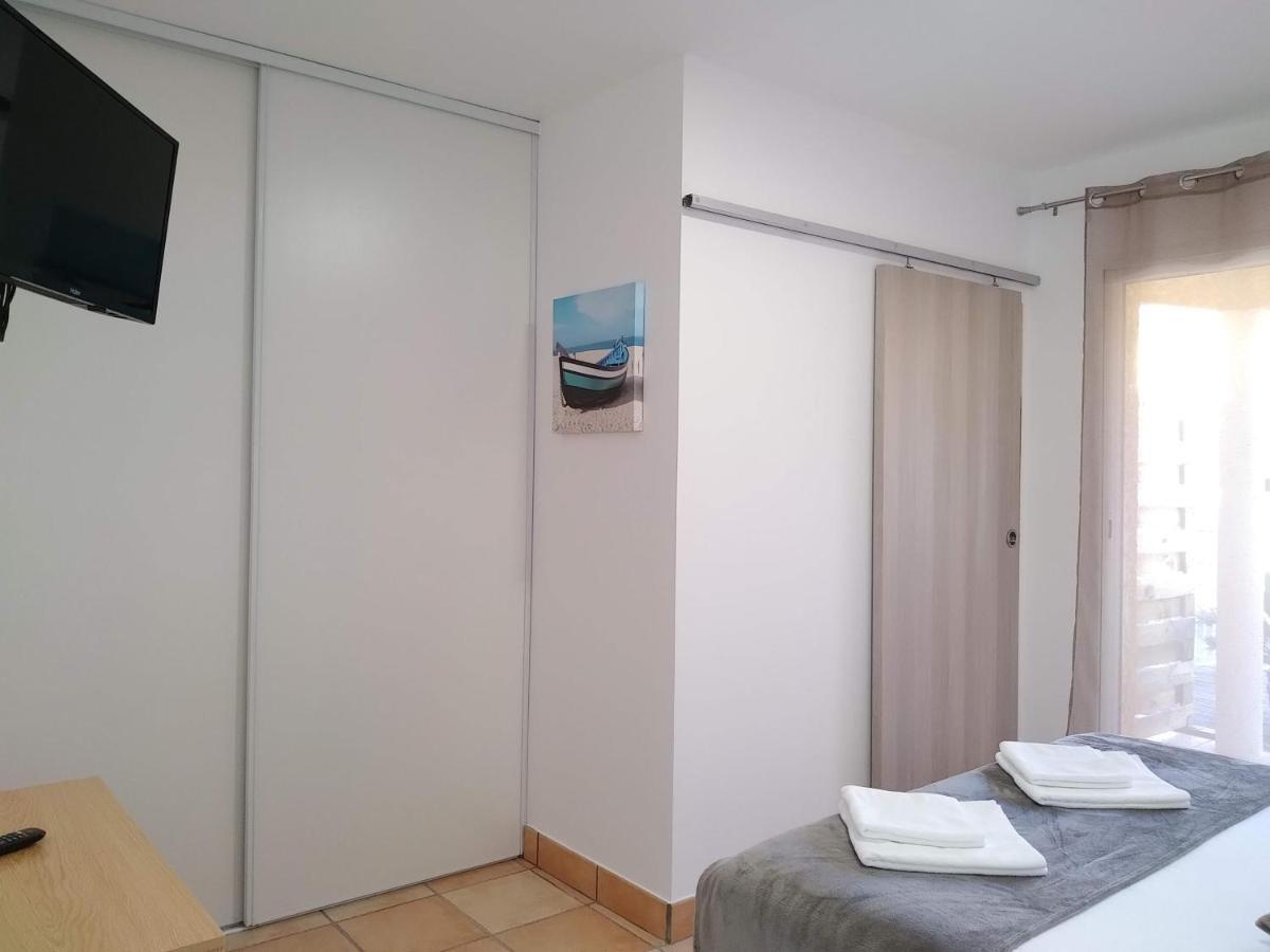 Bed and Breakfast Le Paquebot Villetelle Екстер'єр фото