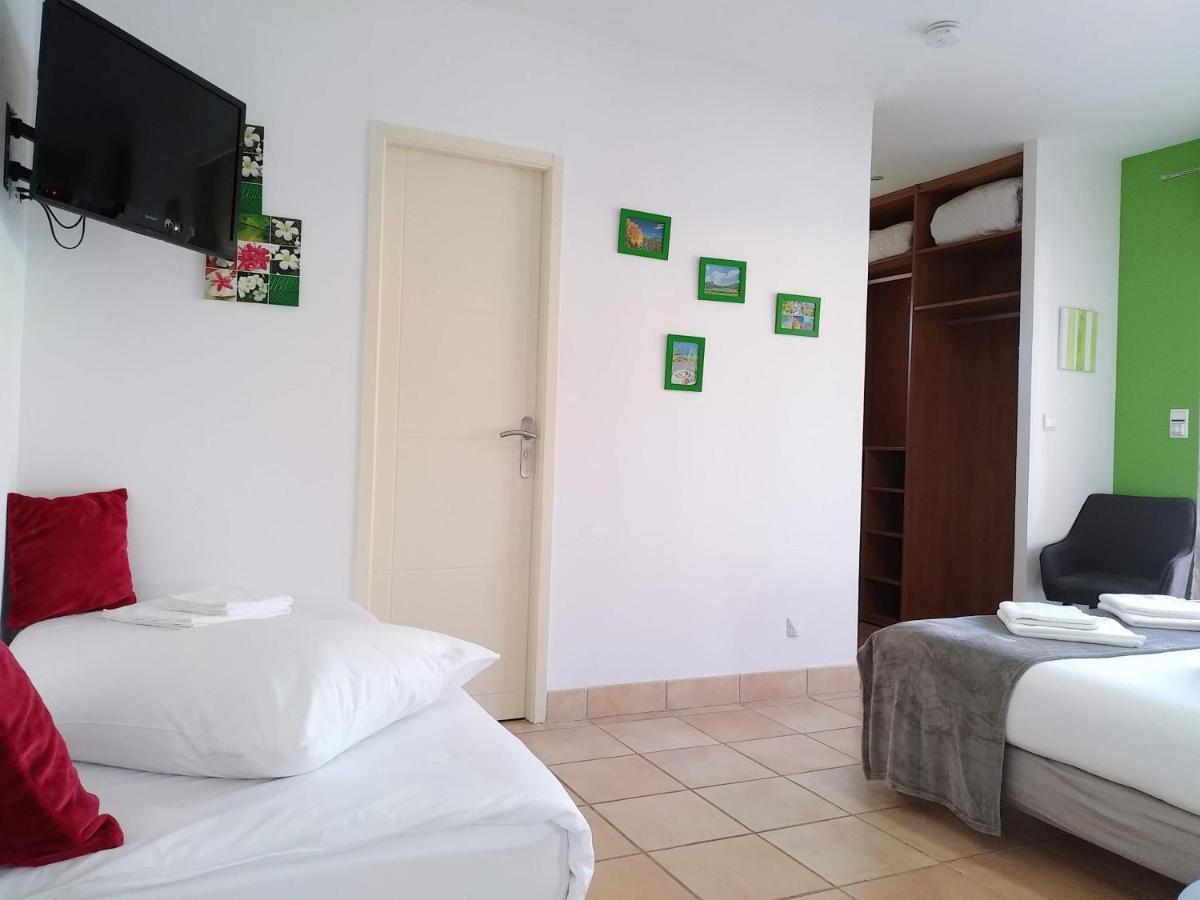Bed and Breakfast Le Paquebot Villetelle Екстер'єр фото