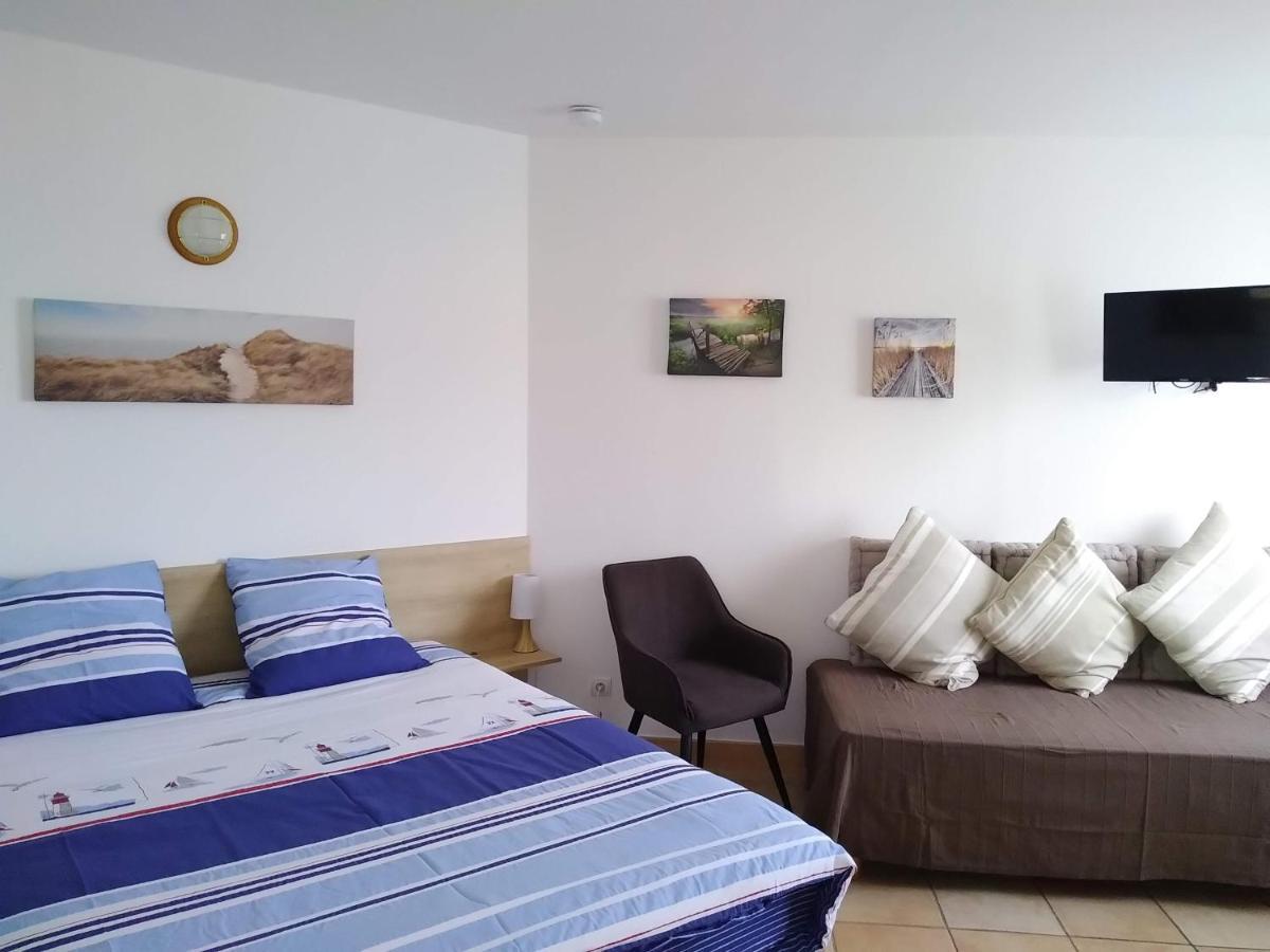 Bed and Breakfast Le Paquebot Villetelle Екстер'єр фото