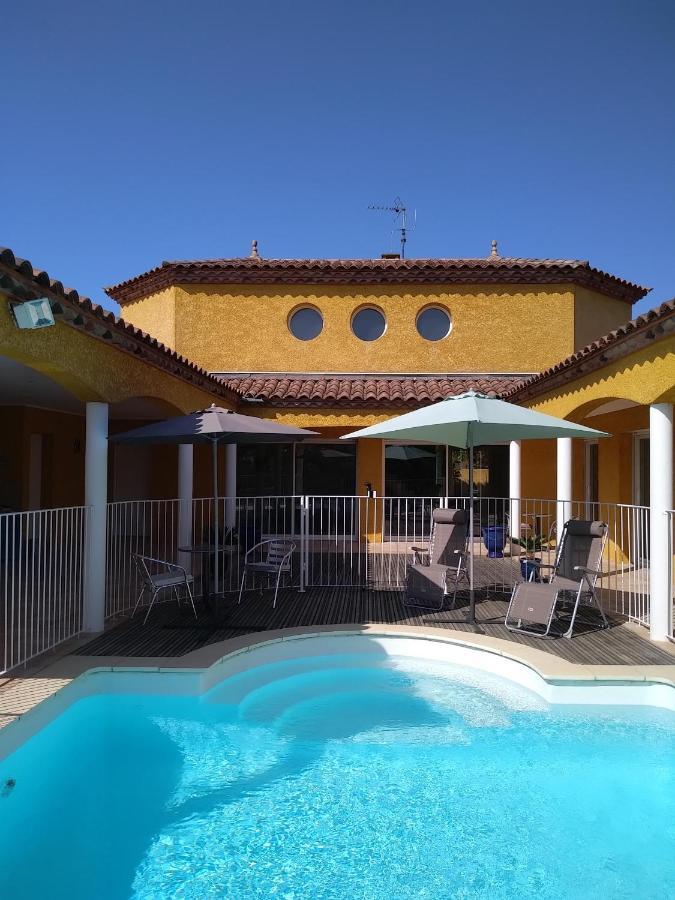 Bed and Breakfast Le Paquebot Villetelle Екстер'єр фото