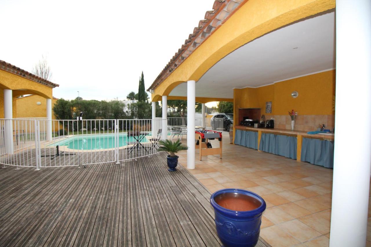 Bed and Breakfast Le Paquebot Villetelle Екстер'єр фото